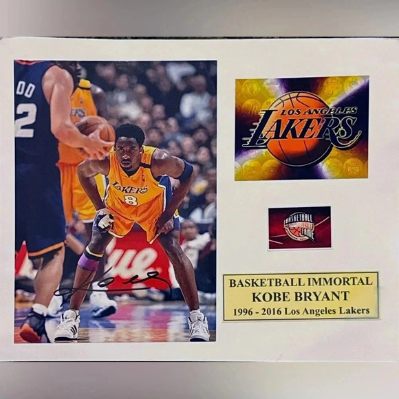 - Kobe Bryant autographed photo - Picture 1 of 1